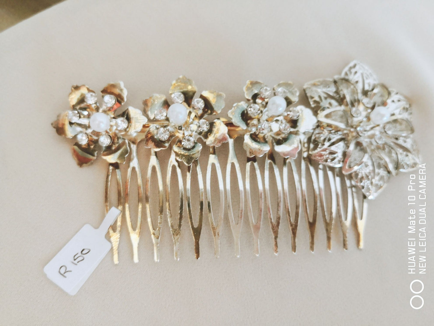 Elegant Bridal Hair Accessory