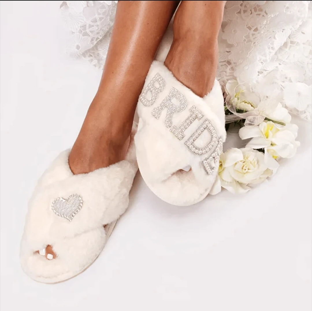 Bride Pearls Fluffy Slipers