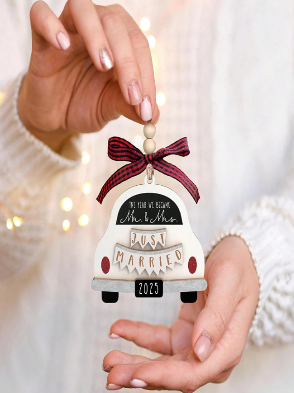Mr And Mrs 2025 - Wedding Gifts For Couples
