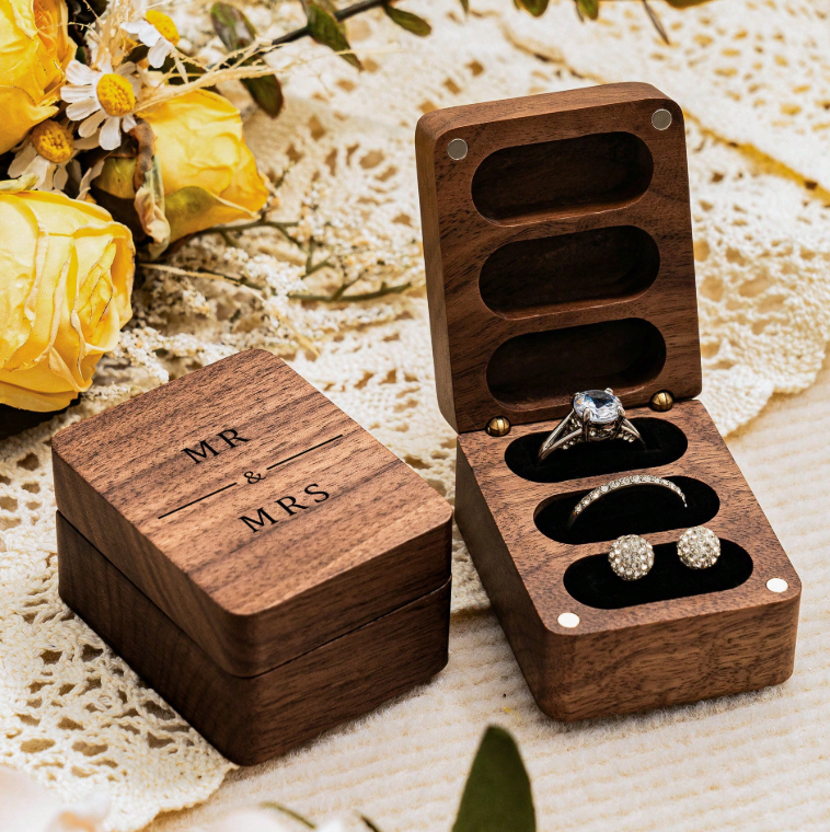 Mr & Mrs 3 Slot Ring Box