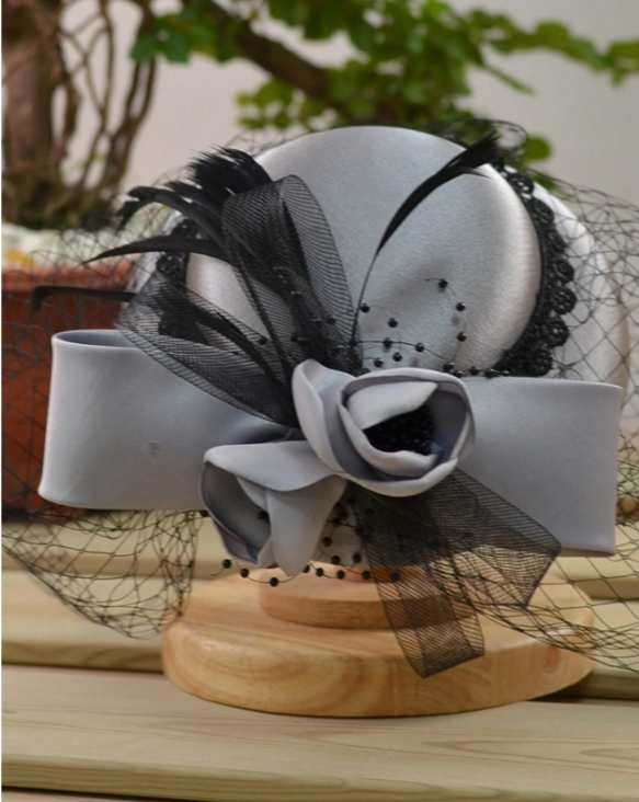 Vintage British-Style Fascinator