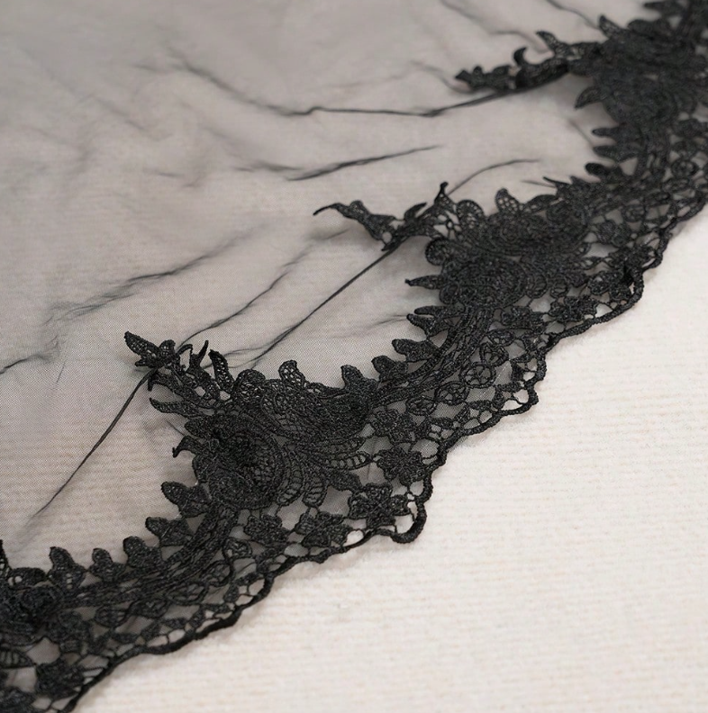 Lace Edge Bridal Veil Black