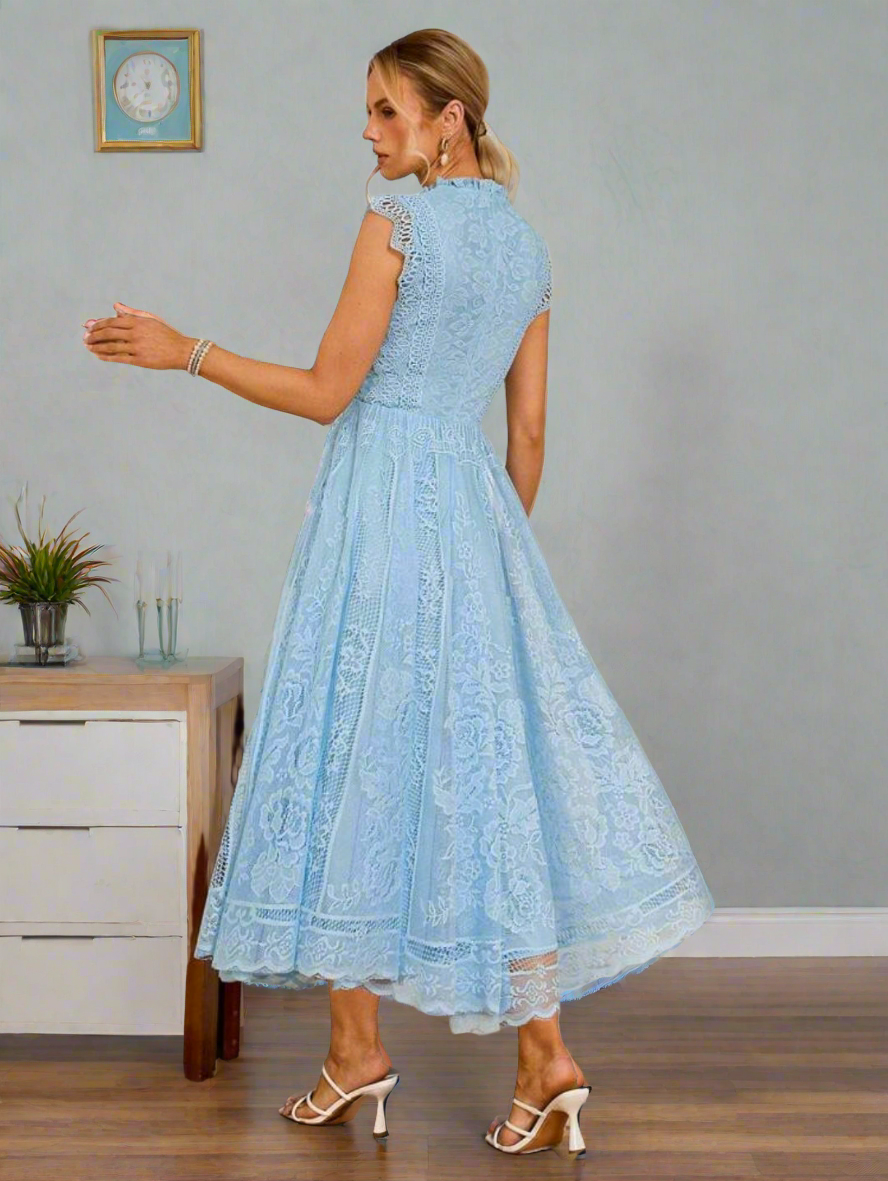 Lace Fan-Shaped Dress