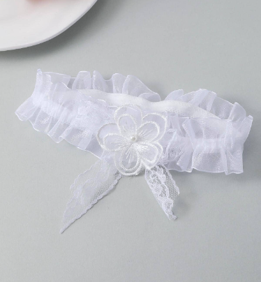 Faux Pearl & Flower Decor Bridal Garter