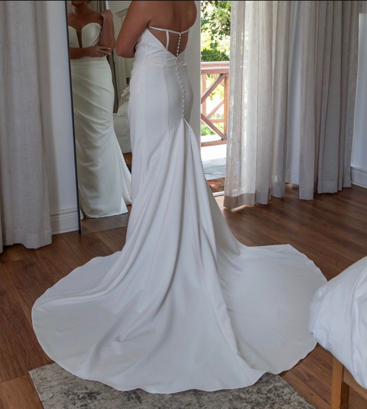 Elegant Ivory A-Line Wedding Dress | US 14