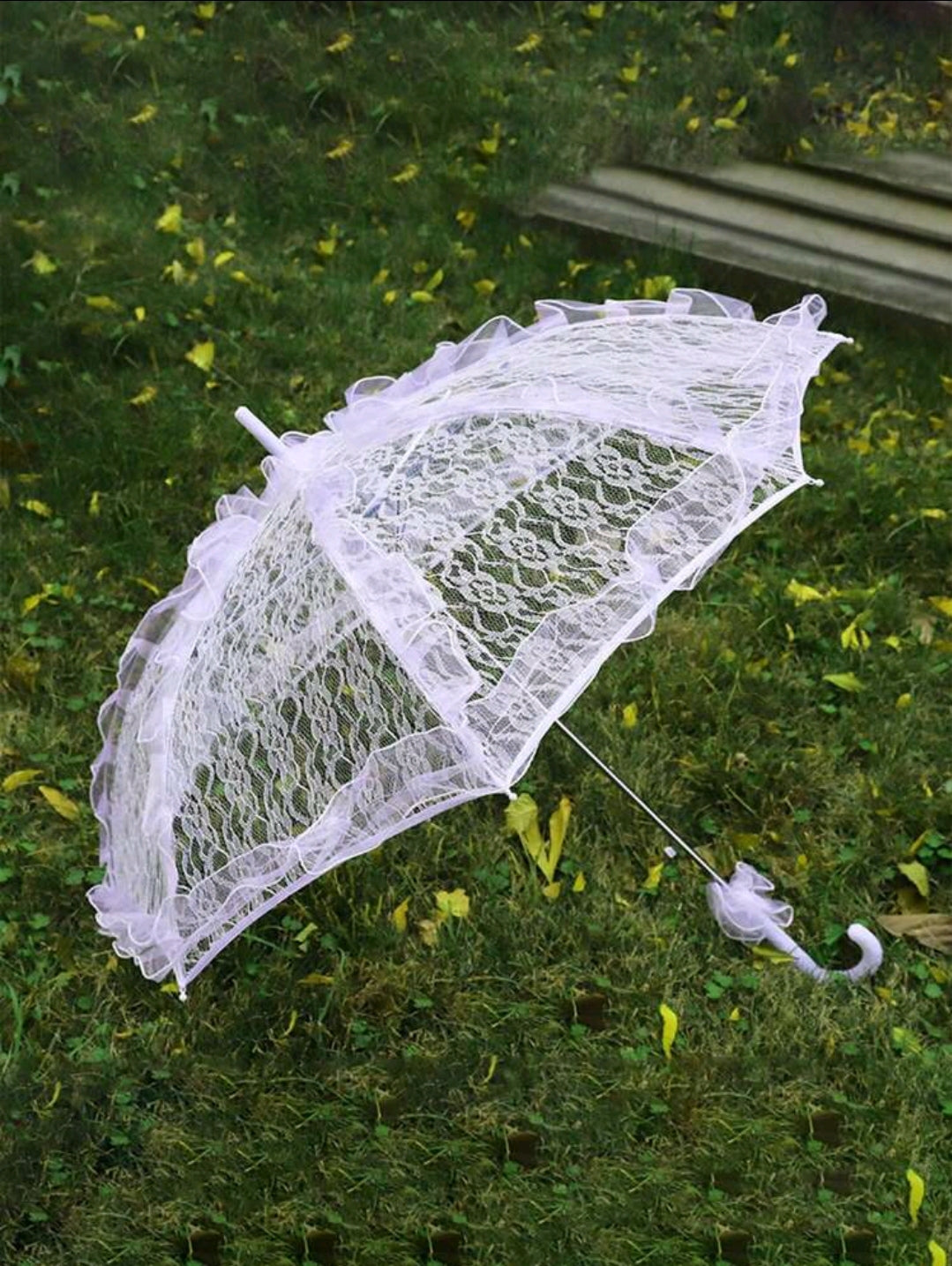 Bridal umbrella With Vertical Edges