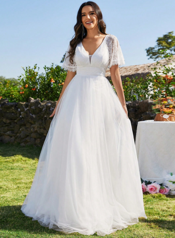 Lace Contrast Mesh Appliques Wedding Dress