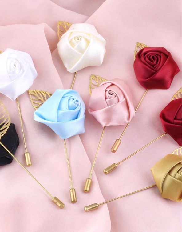 Groomsmen Wedding Boutonniere Snow Bud