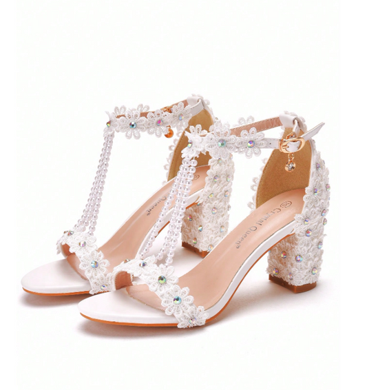 7cm Thick Heel White Lace Flower Sandal