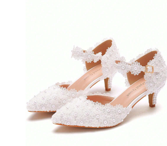 5cm White Lace Low Heel Wedding Sandals