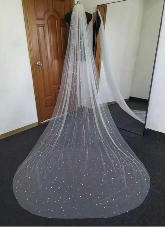 Pearl Long Veil With Comb White