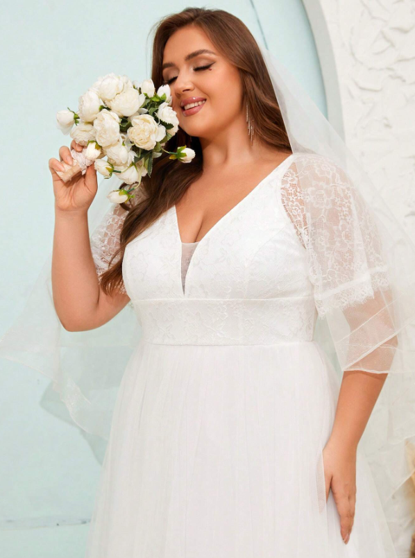 Lace Contrast Mesh Appliques Wedding Dress