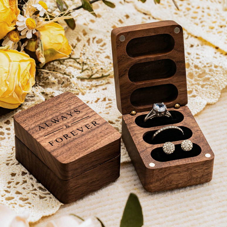 Mr & Mrs 3 Slot Ring Box