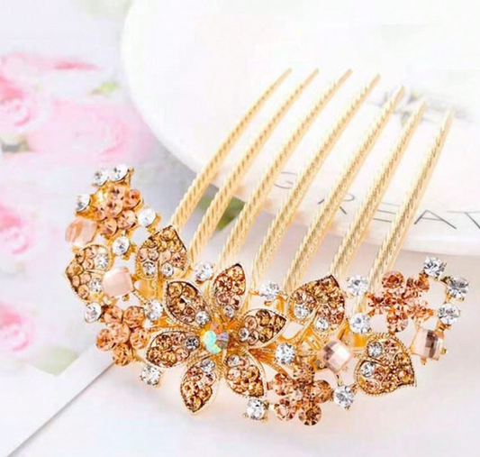Six-Petal Flower Seven-Tooth Wedding Guest Hair Comb