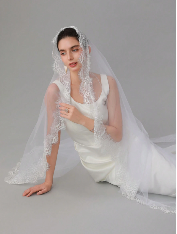 Bridal Veil With Lace Embroidery And 3m Length