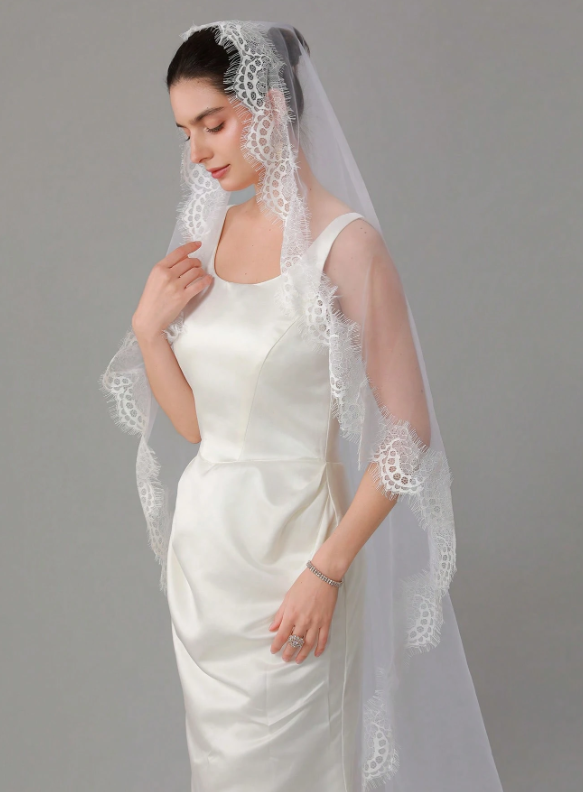 Bridal Veil With Lace Embroidery And 3m Length