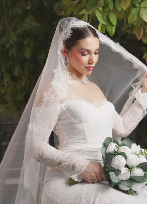 Bridal Veil With Lace Embroidery And 3m Length