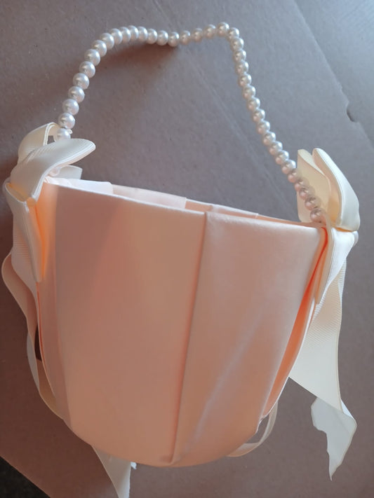 Bow Pearl Wedding Flower Basket