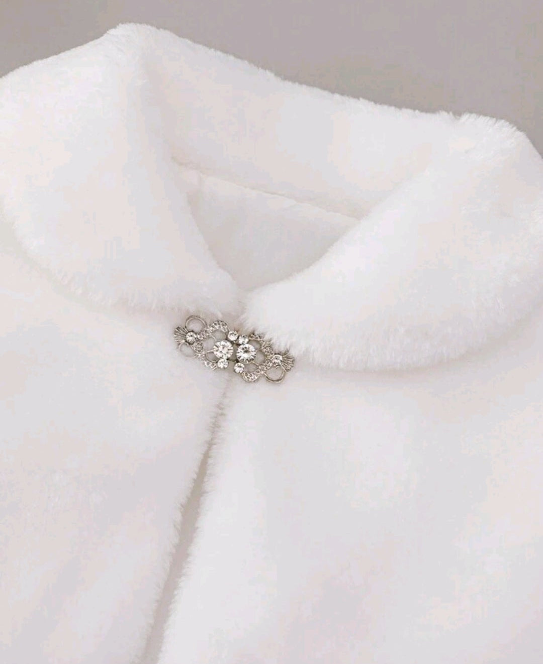 Girls White Short Faux Fur Collar Ruffled Hem Coat-let