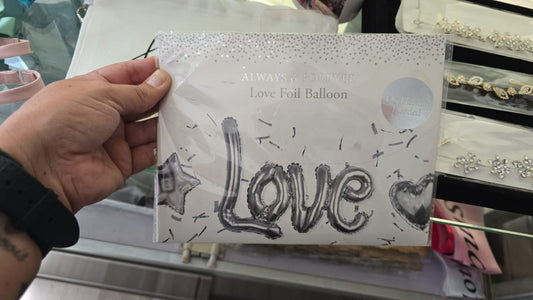 Love Foil balloon