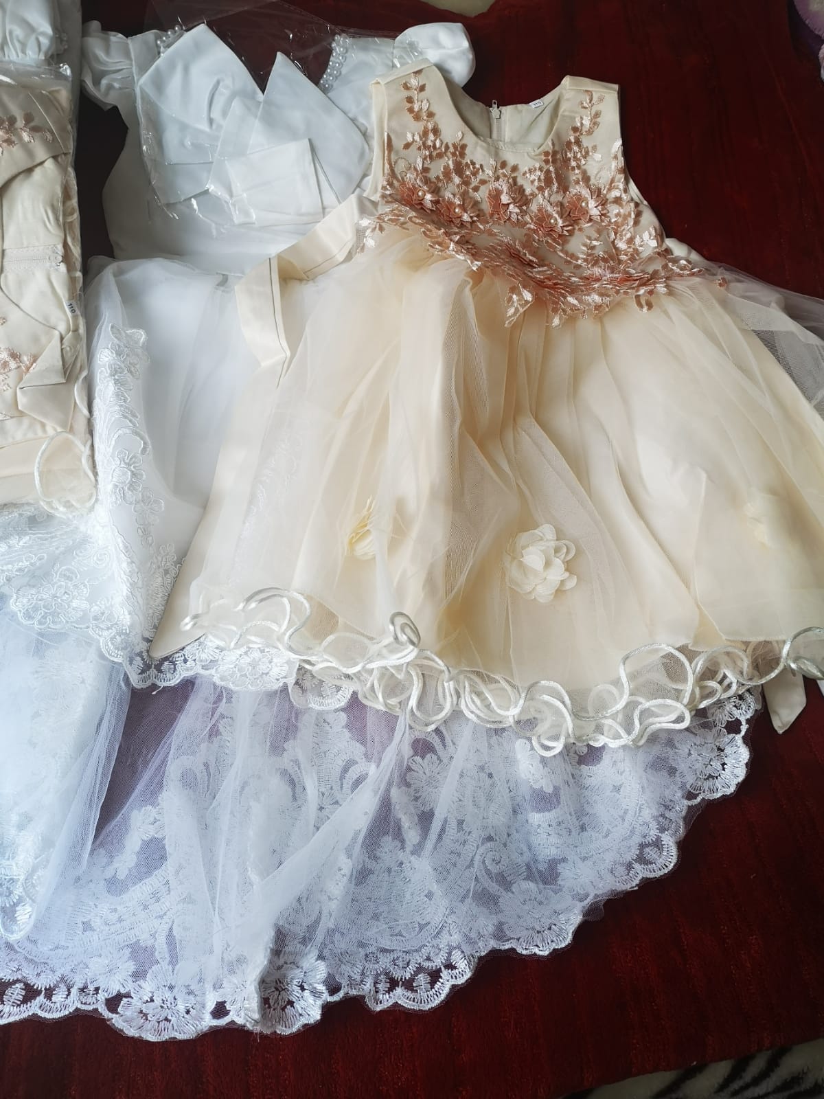 Girl's Formal Dress With Puffy Tulle Skirt