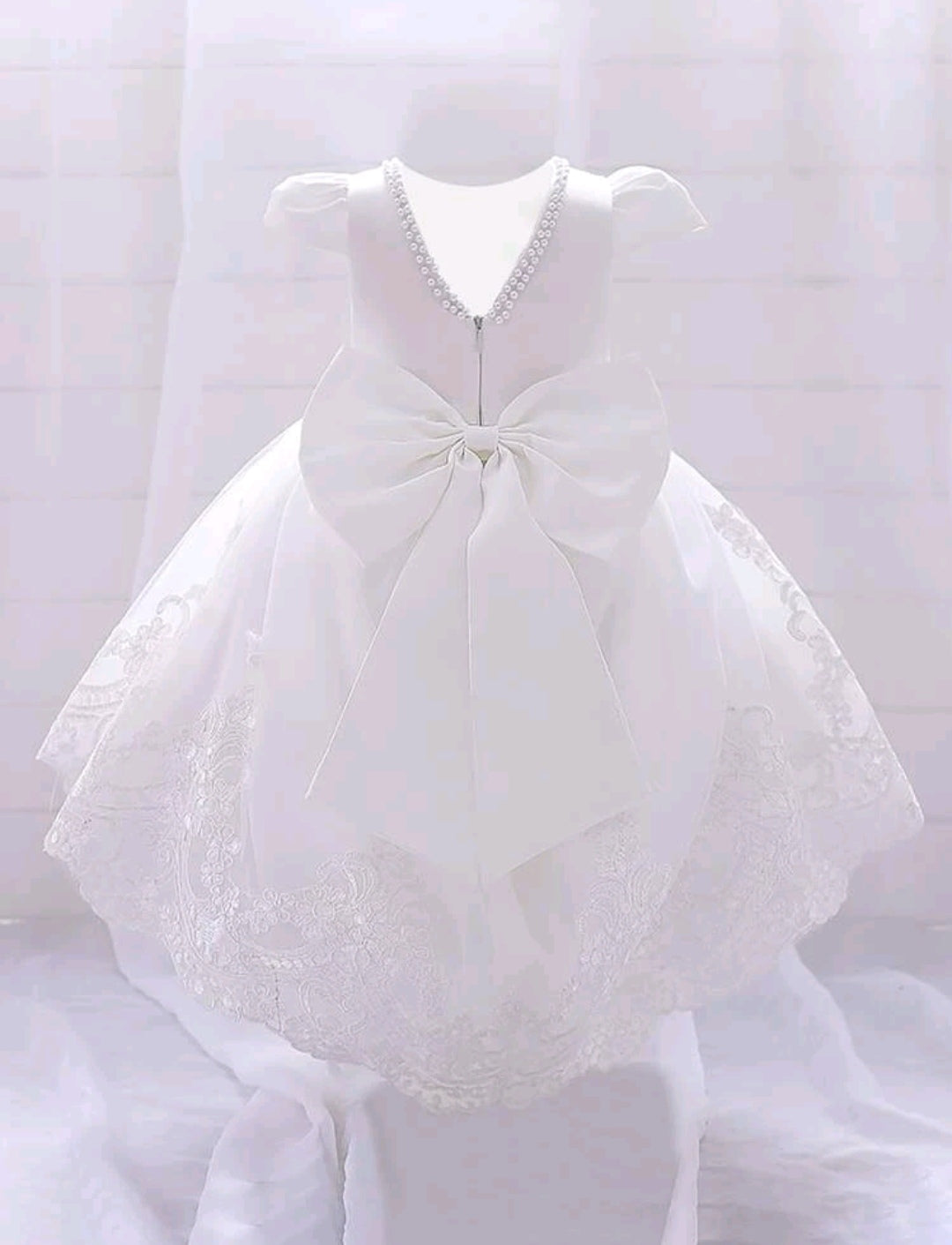 Girl's Formal Dress With Puffy Tulle Skirt