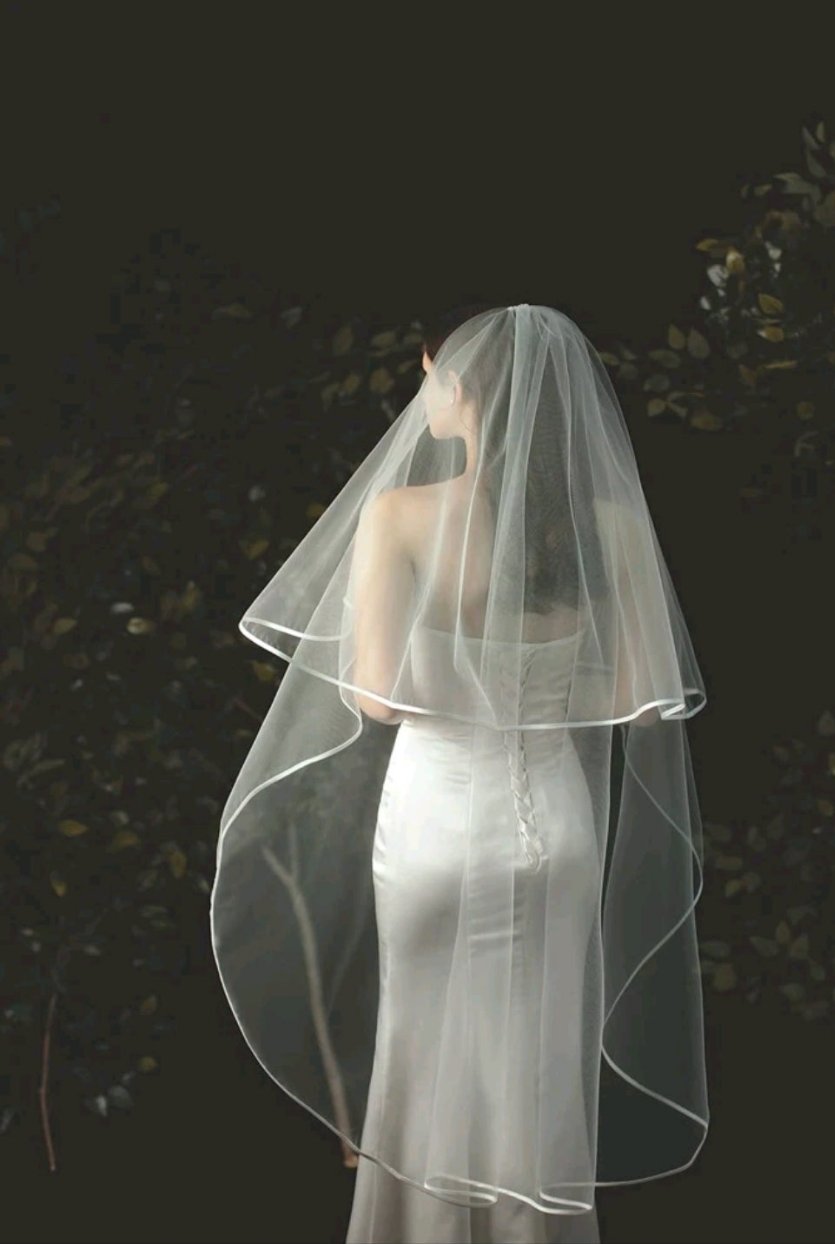 Piping Trim Bridal Veil